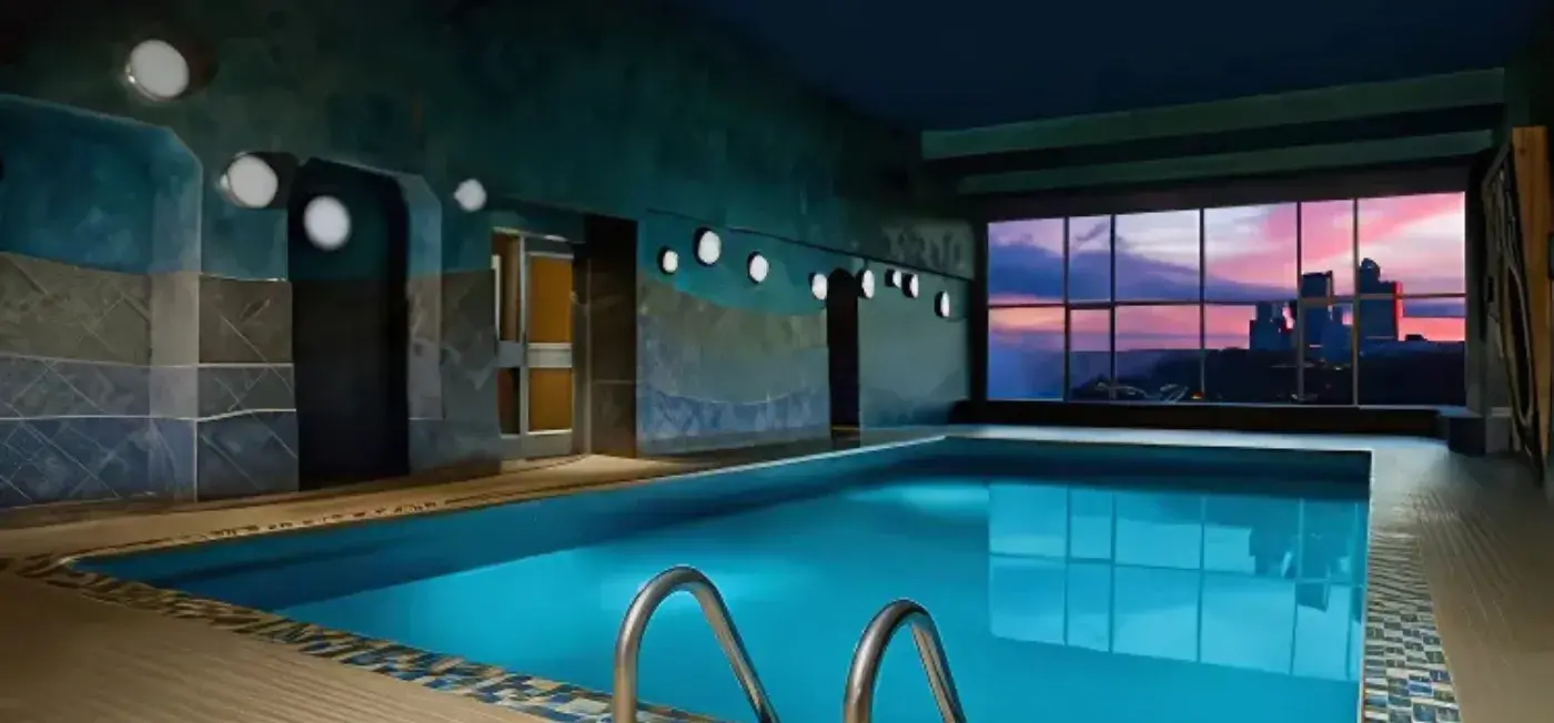 Indoor Swimming Pool - Sheraton Fallsview Hotel